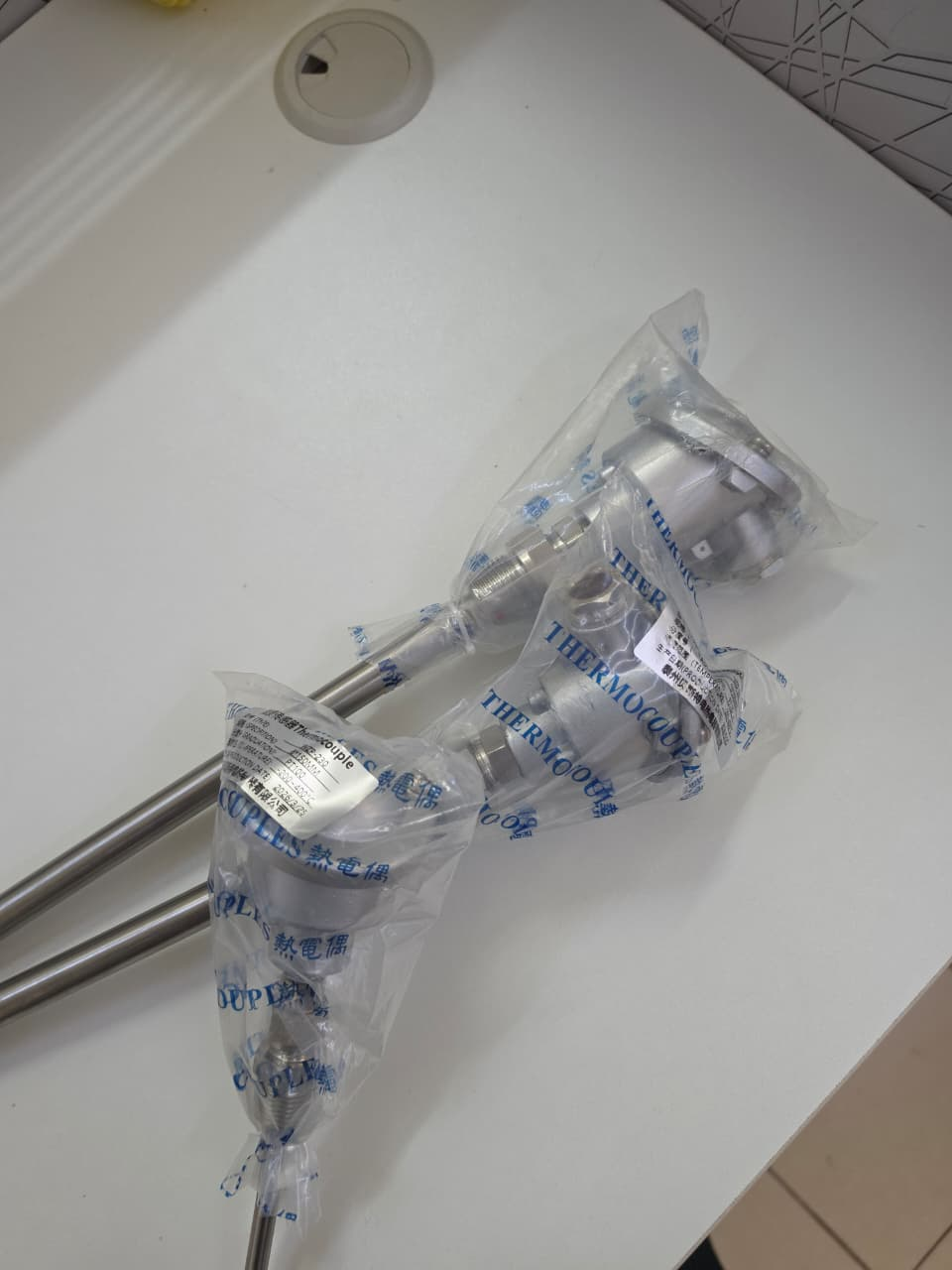 PT100 RTD temperature sensors with stainless steel probes for boilers, tanks, machinery, HVAC and industrial process control in Kenya.